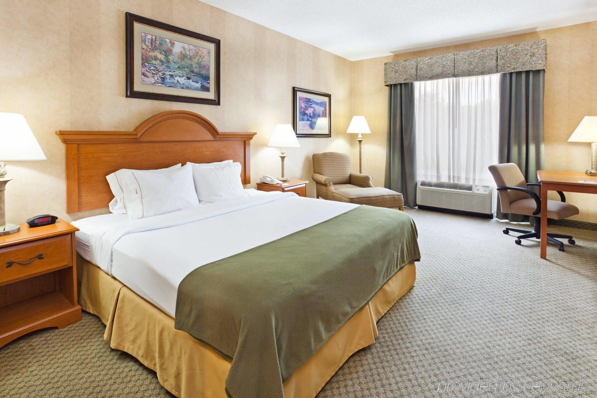Holiday Inn Express & Suites Sylva / Dillsboro, An Ihg Hotel Chambre photo